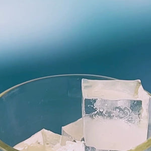 Video of Clevr Yuzu SuperTea pouring into a glass